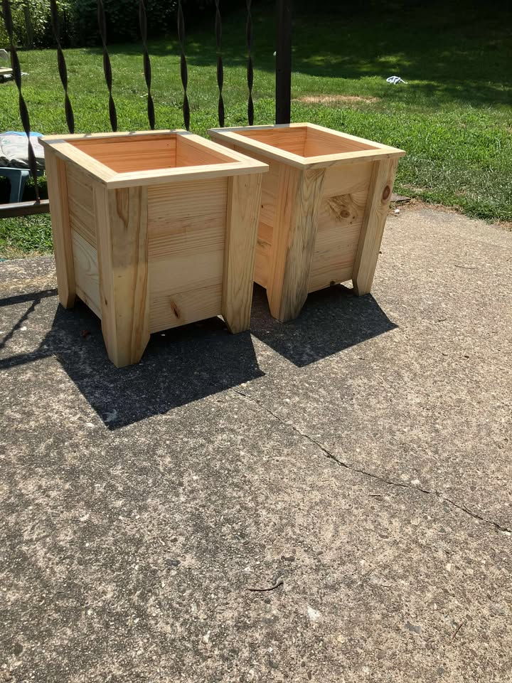 Custom Planters Custom Planters