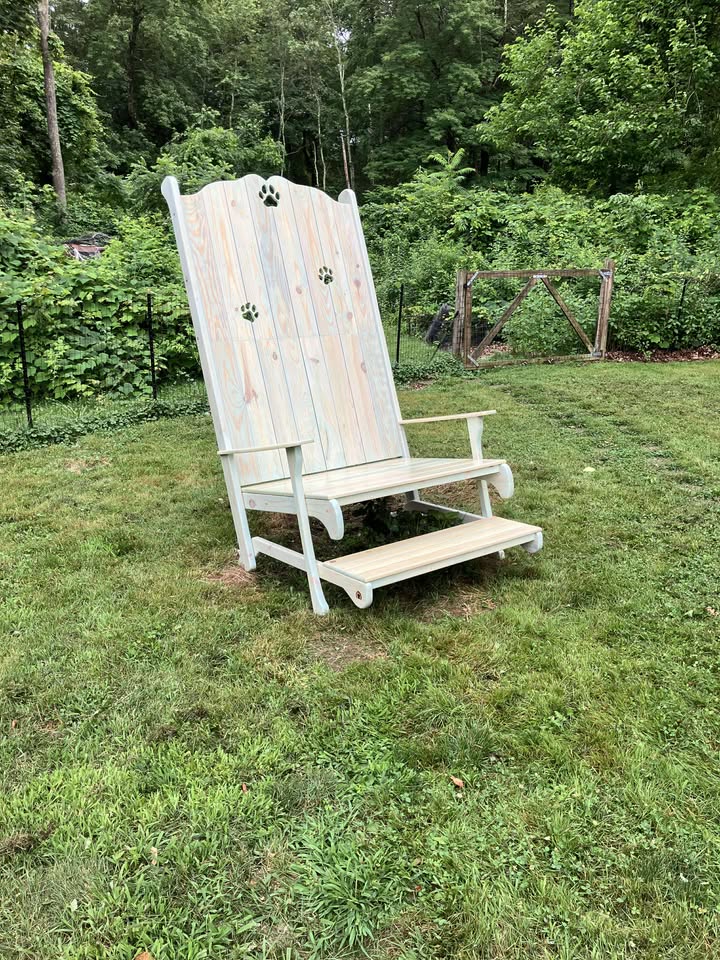 Humble Hounds Chair Humble Hounds Chair